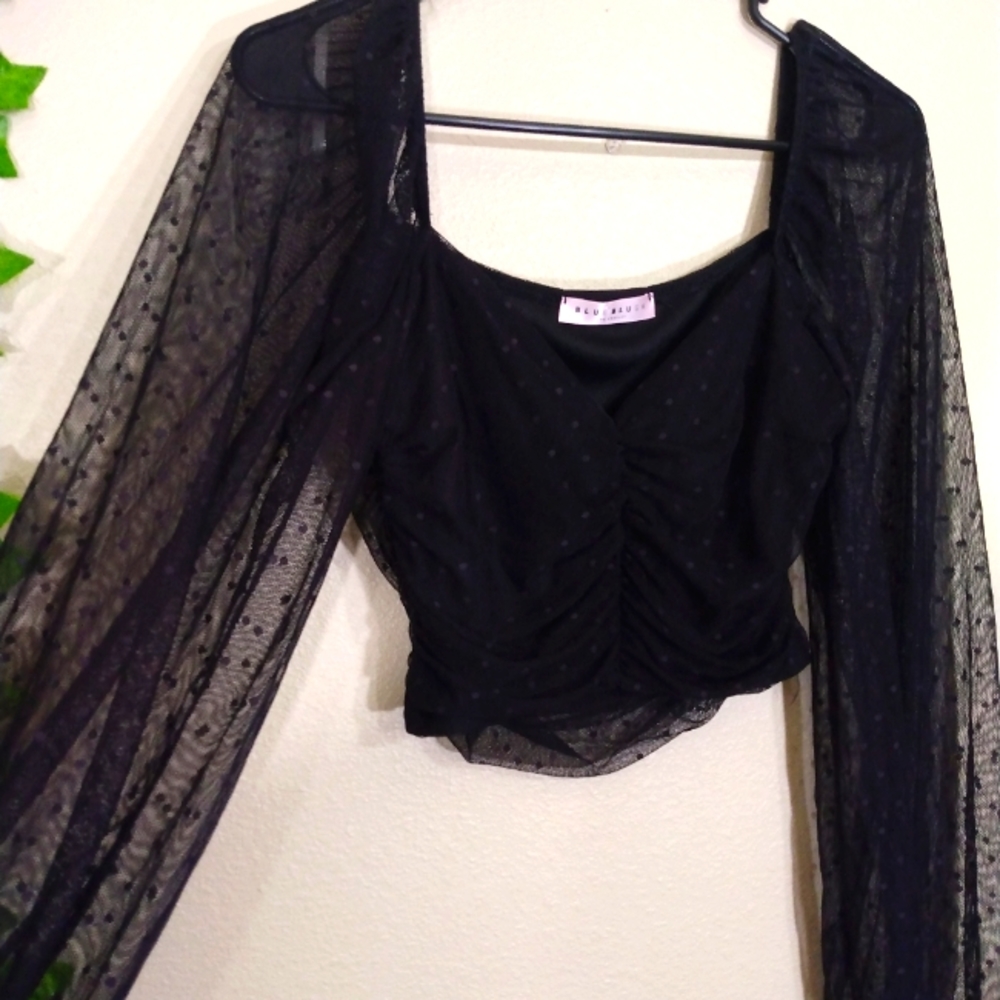 Blue Blush top medium black